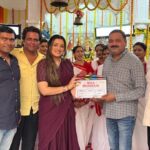 Amrapali Dubey Instagram – Did muhurt shoot for movie #MaaBhavani please give your blessings 🙏🏻 @abhaysinha181 @tiwaripankajkumar @dirrajnish @smritysinha_official @sanjay_korve @yashifilms.official @captain_bhojpuri