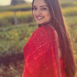Amrapali Dubey Instagram - Holi event 🫶🏻 at Assi ghat Banaras 😍🙏🏻