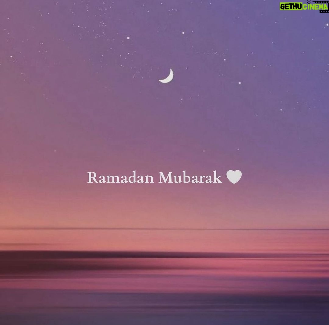 Amrapali Dubey Instagram - Ramzan Mubarak 🌙 to everyone celebrating 🫶🏻