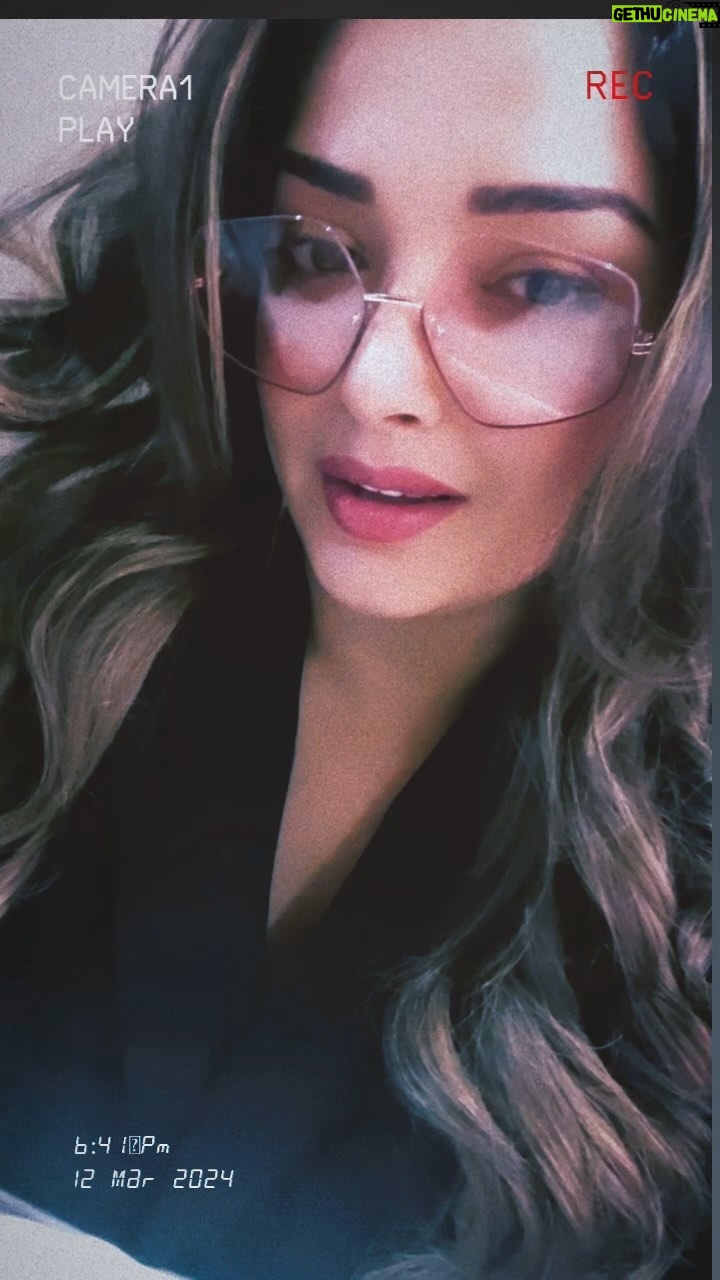 Amrapali Dubey Instagram - योर प्रेमिका 💟