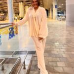 Amrapali Dubey Instagram – Blur but beautifull 🫶🏻 
Hello Hyderabad 😍