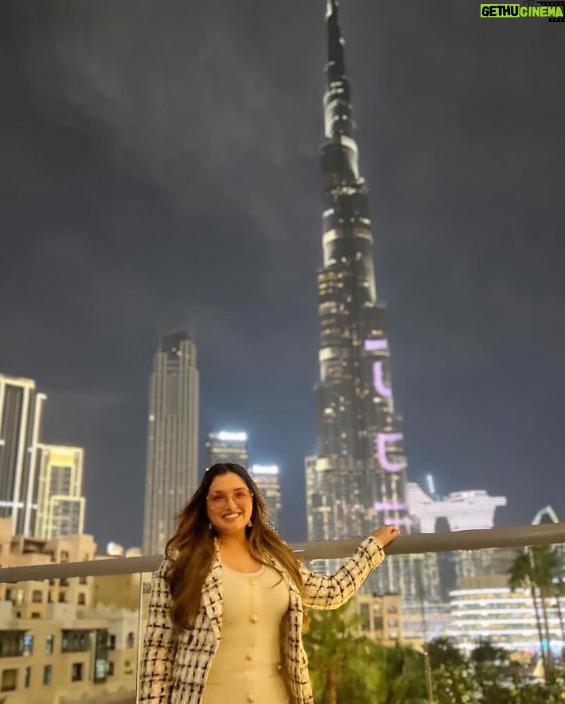 Amrapali Dubey Instagram - CCL Curtain raiser 🫶🏻 And @dineshlalyadav jis birthday celebration 🥰 @senguptajisshu @navraj_hans @isudheerbabu @vishnuinduri Dubai Mall-Burj Khalifa