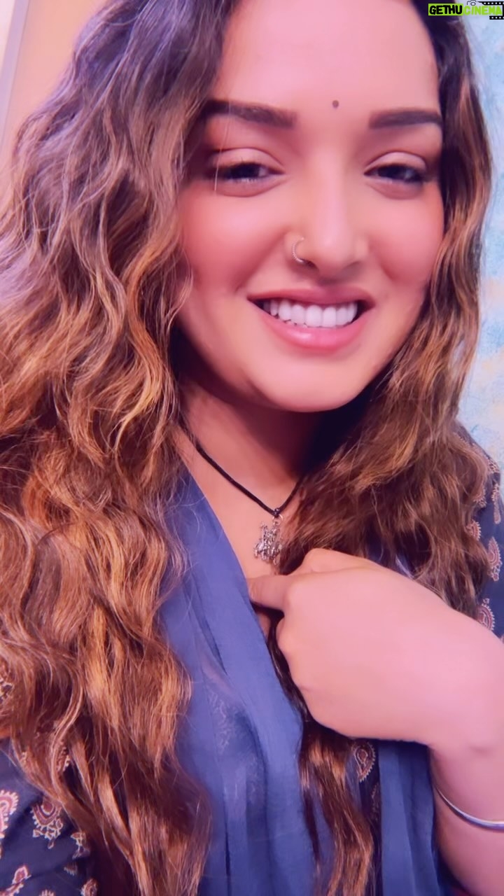 Amrapali Dubey Instagram - 🥰 @shilpi_raj_personal 🫶🏻 @vijay__chauhan__official