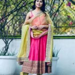 Amritha Aiyer Instagram – 😍💐💫
.
Outfit by @naazbynoor
Jewellery @sangeetaboochra
Styled by @shrushti_216
📸- @storiesbydeepu