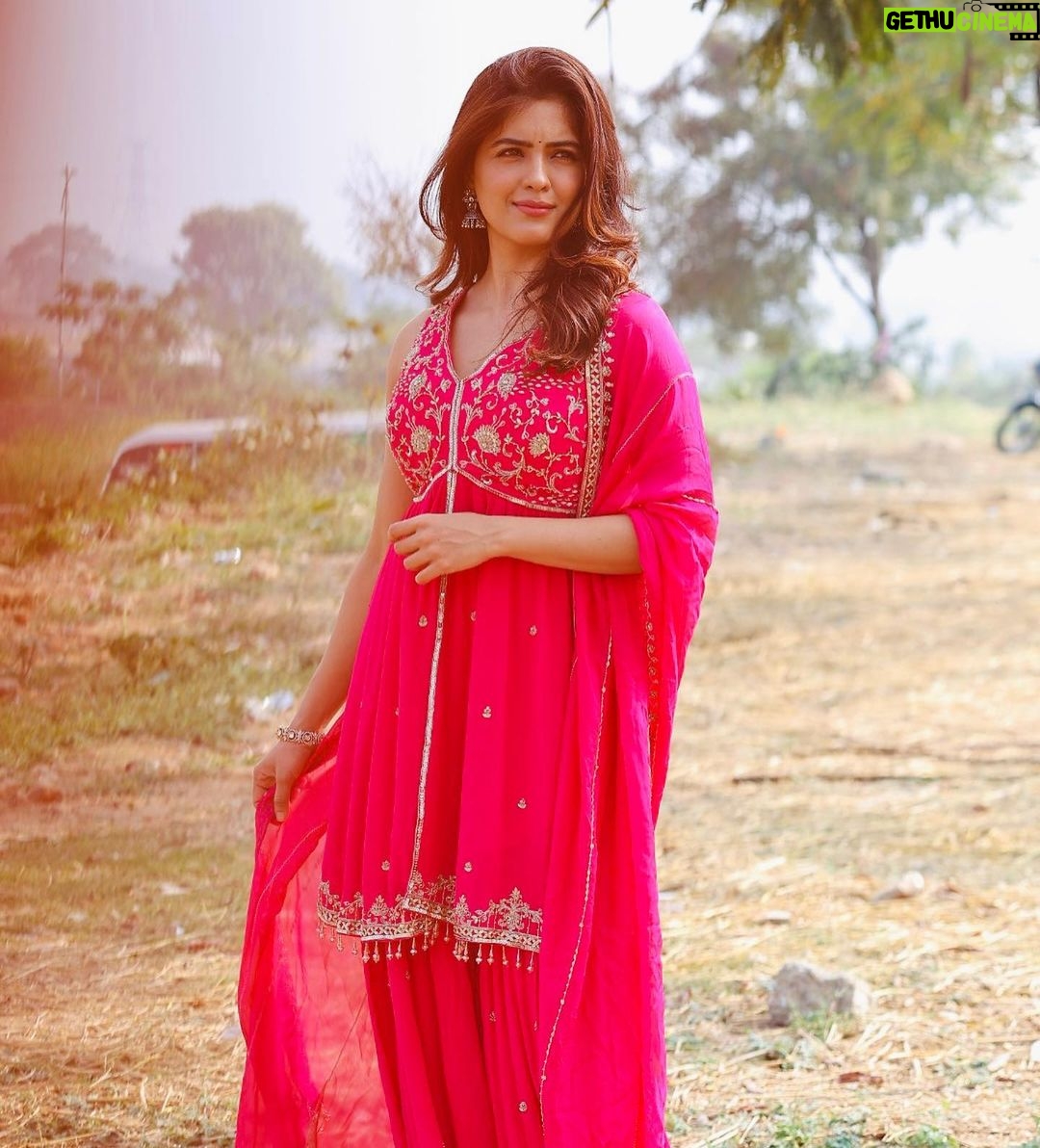 Amritha Aiyer Instagram - #Hanuman . Outfit - @kritikakatariaofficial Styled - @shrushti_216 📸- @akash.manda