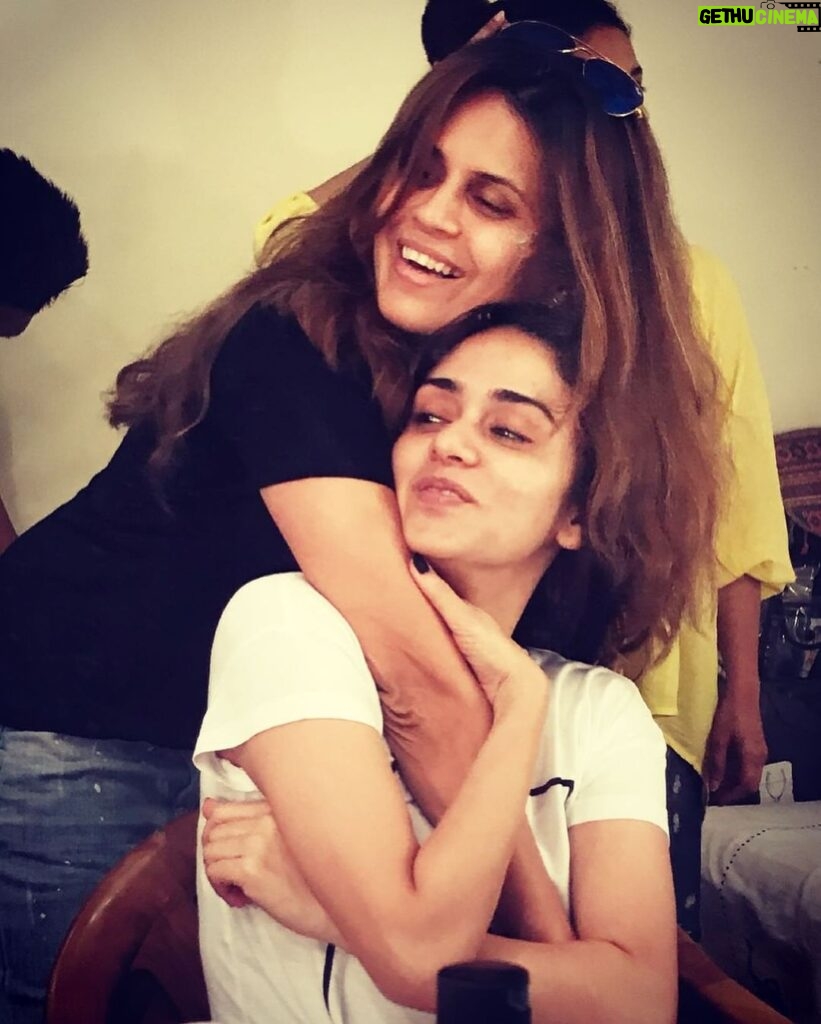 Amruta Khanvilkar Instagram - #happybdaymybaby @iamsonalikhare my fellow no.5 …..baby you are everything to me in my life ….You are the calmness to my madness …. And we know I m 99 percent mad first and then everything else Thank you for holding me … holding on to me You are my security …. You are the reason I understand friendships and relationships On your bday I wish that you get everything that you desire for Happy bday my baby have a great one Ps - I love you #amusona #no5 #bff