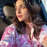 Amruta Khanvilkar Instagram – When the location is far …. And you simply cannot waste the beautiful morning light 
#amrutakhanvilkar #nofilter #dewyskin