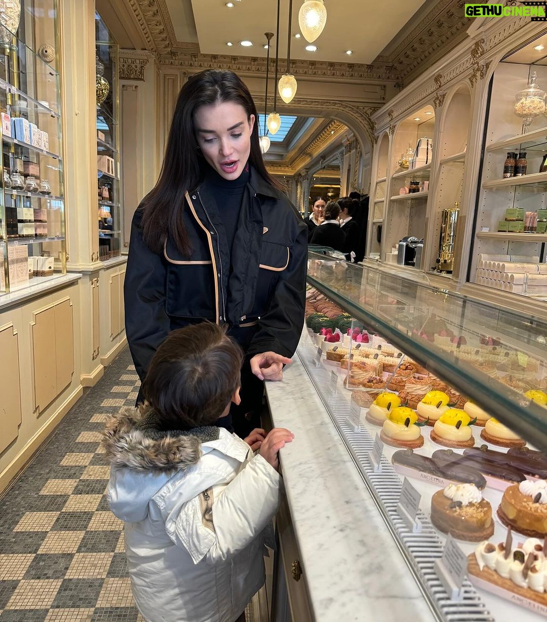 Amy Jackson Instagram - Le meilleur grâce à toi #PFW Paris, France