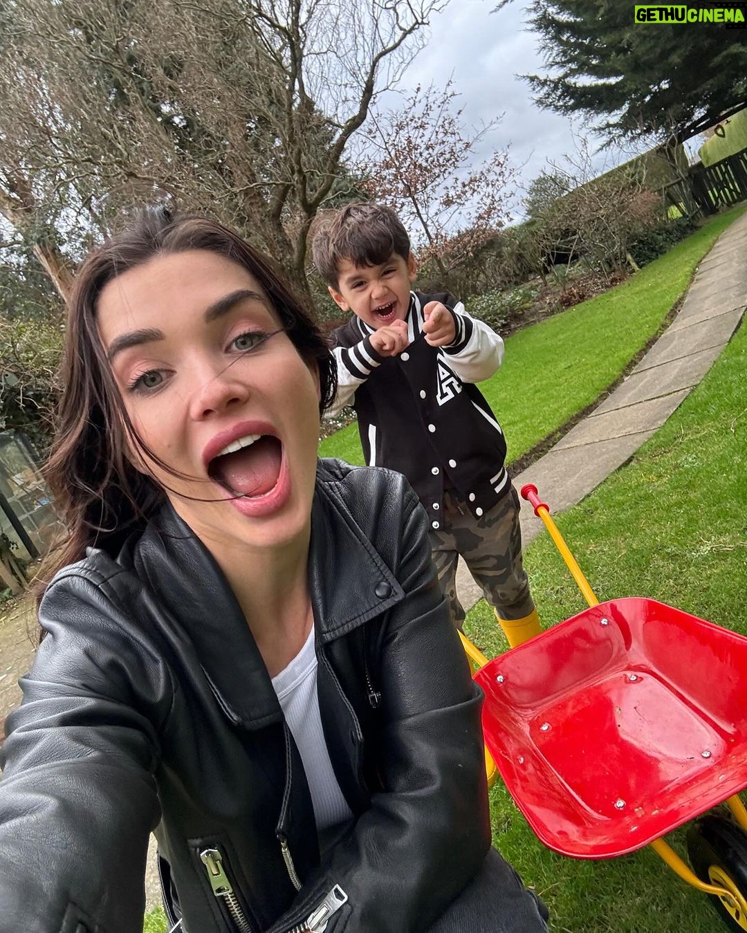 Amy Jackson Instagram - it’s been emosh 🎈🥹