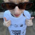 Amybeth McNulty Instagram - Aside from being a part time supermodel & emotion faker I DESIGNED A T SHIRT!! (Sustainably as well!) @chooselove was kind enough to ask me to be involved! You donate to Choose Love by purchasing 🤍