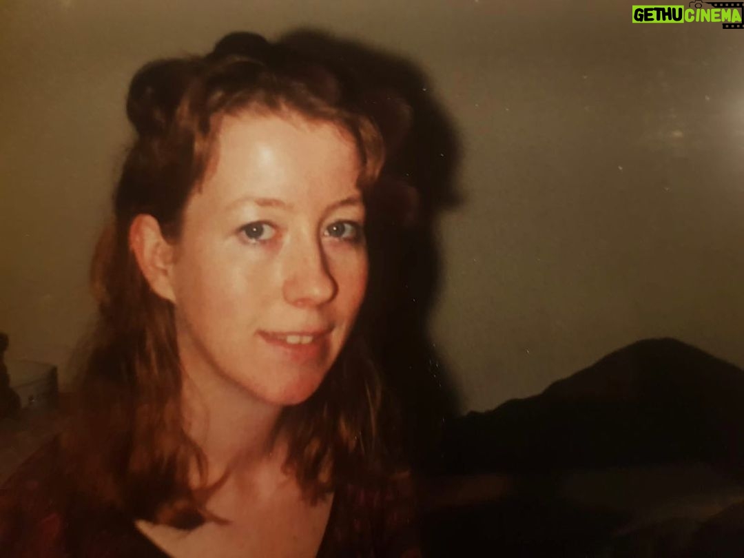 Amybeth McNulty Instagram - Happy Birthday Mamaš¤ Iām so proud to carry your heart with me, although you canāt any longer. Hope you can see the candles from up thereāØ
