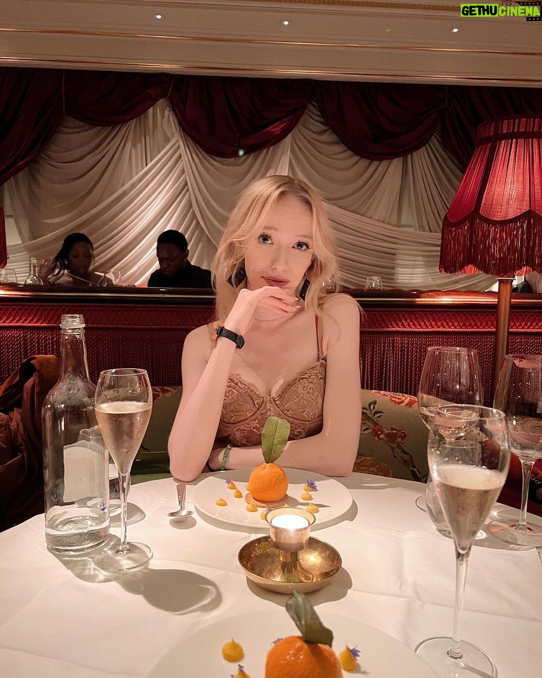 Amybeth McNulty Instagram - Date night !! Park Chinois