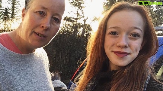 Amybeth McNulty Instagram - Mum, I love you. I don’t have many words but I want the world to see how wonderful you were and how proud I am to be your daughter. Please rest easy my love x