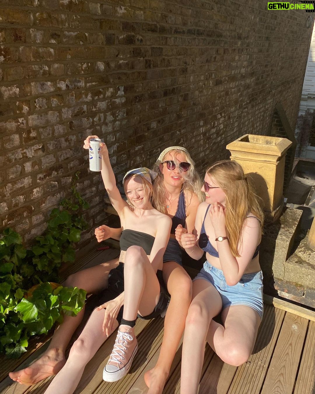 Amybeth McNulty Instagram - HELLO SUMMER London, United Kingdom