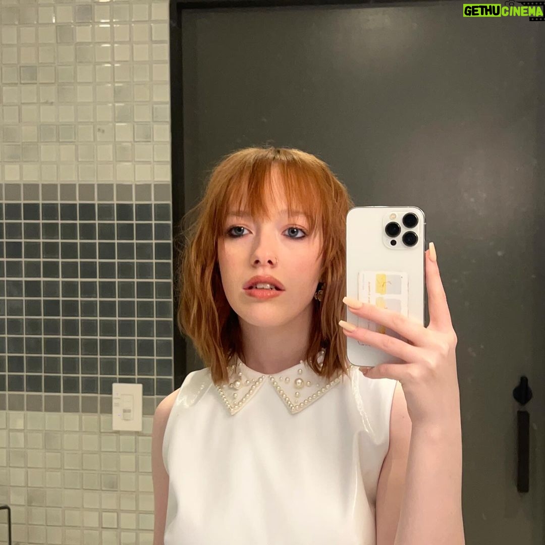Amybeth McNulty Instagram - Oh New York, you never disappoint. I love you @katespadeny #katespadeny #katespadenypartner
