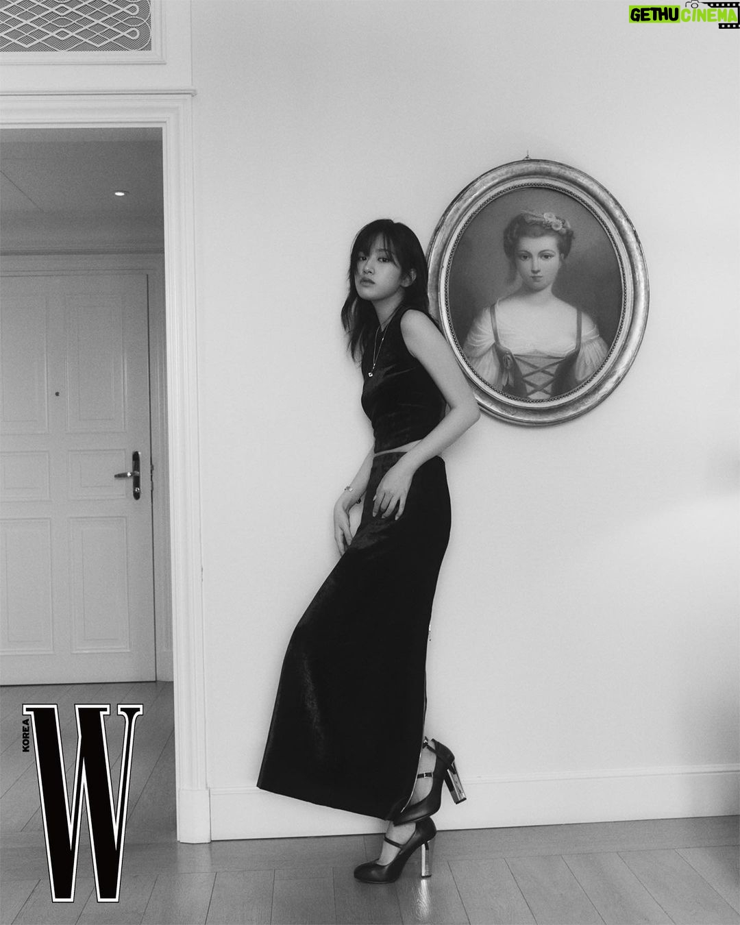 An Yu-jin Instagram - Milan memories @wkorea @fendi