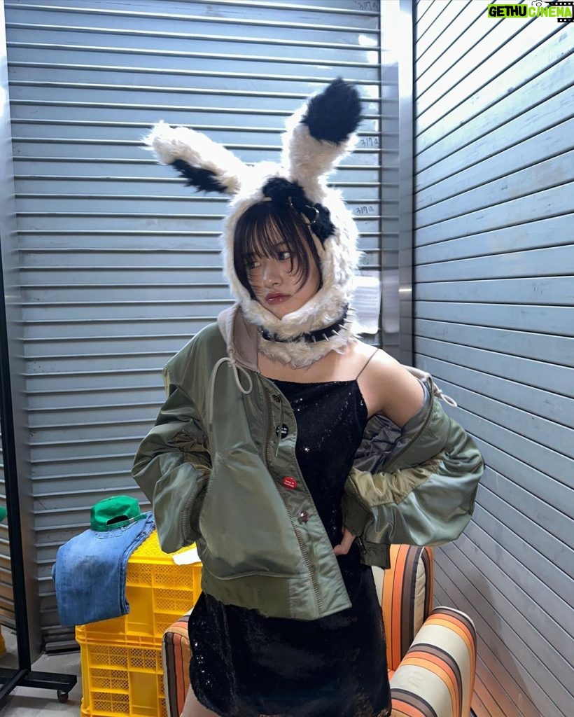 An Yu-jin Instagram - 순진한 가면을 벗고 토끼를 드러내봐🐇🐇