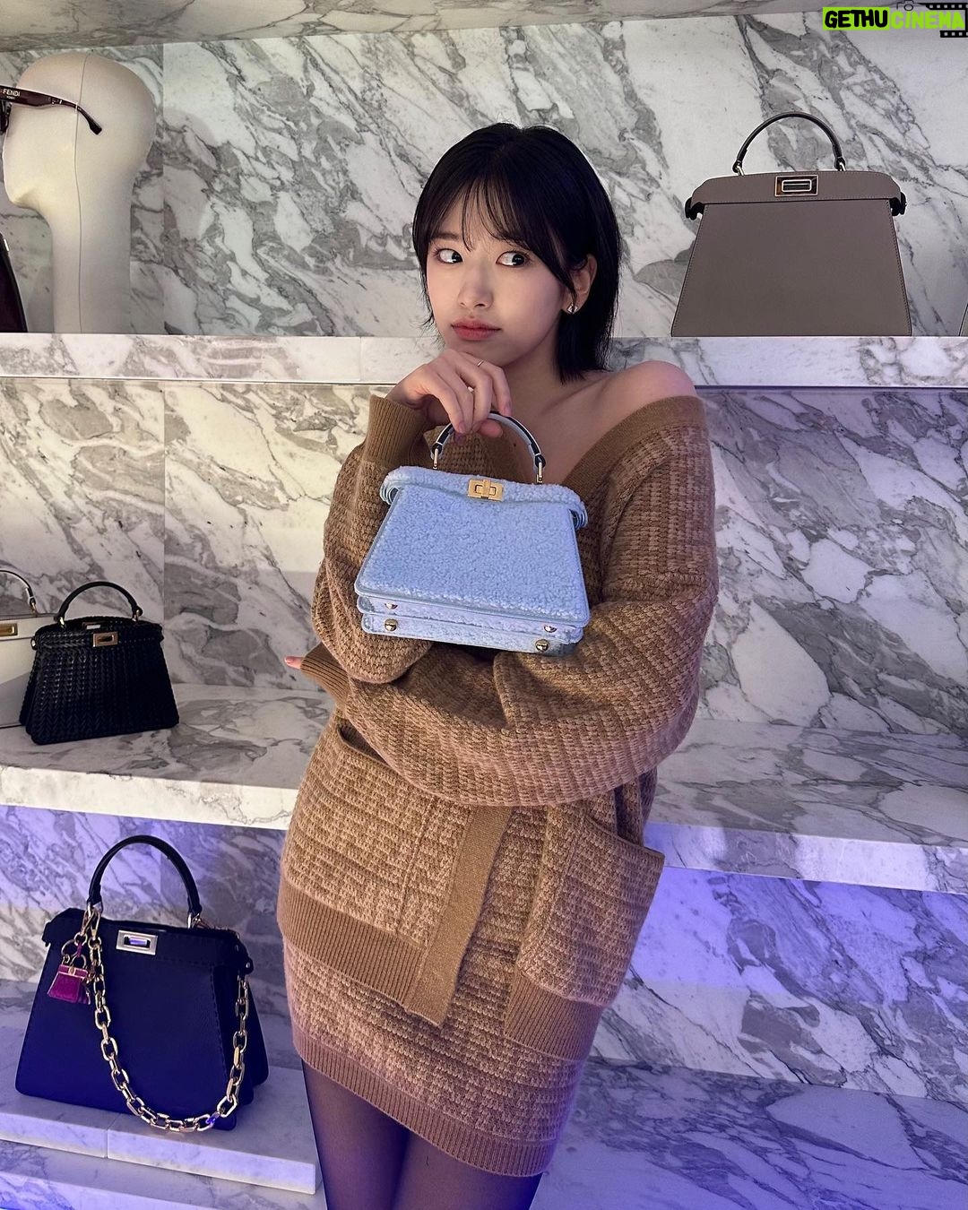 An Yu-jin Instagram - #FendiWinter #Fendi @fendi