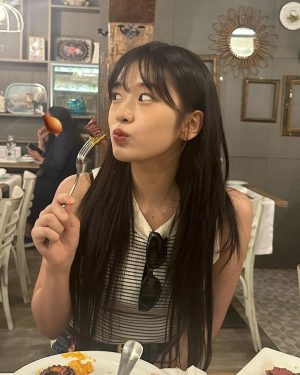 An Yu-jin Instagram - 밥진이🍴