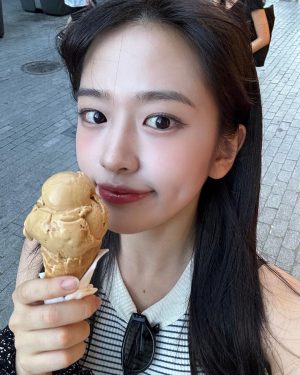 An Yu-jin Instagram - 밥진이🍴