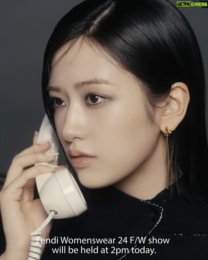 An Yu-jin Instagram - Check out @fendi FW24 show tonight📱 See you soon👀! #펜디 #FendiFW24