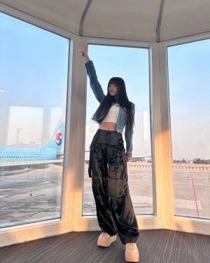 An Yu-jin Instagram - 다녀왔습니당🙋‍♀️