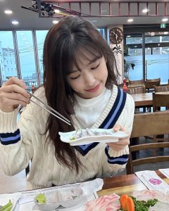 An Yu-jin Instagram - 제주 하루살이🍊