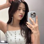 An Yu-jin Instagram - 웰컴 2023 결국 끝까지 함께한 도토리처럼 오래오래 함께하자🫶 새해 복 많이 받으세요🐰