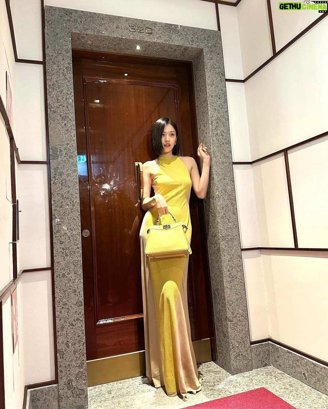 An Yu-jin Instagram - My second visit to Milan🐥 thank you @fendi 💛