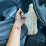 Anaïs Camizuli Instagram - 🖤 Pantalon et top @zara Casquette @celine Baskets @nike