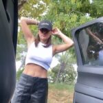 Anaïs Camizuli Instagram - 🖤 Pantalon et top @zara Casquette @celine Baskets @nike