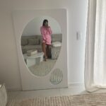 Anaïs Camizuli Instagram – La vie en rose 💕

Mon miroir : @sklum.welovedesign_fr