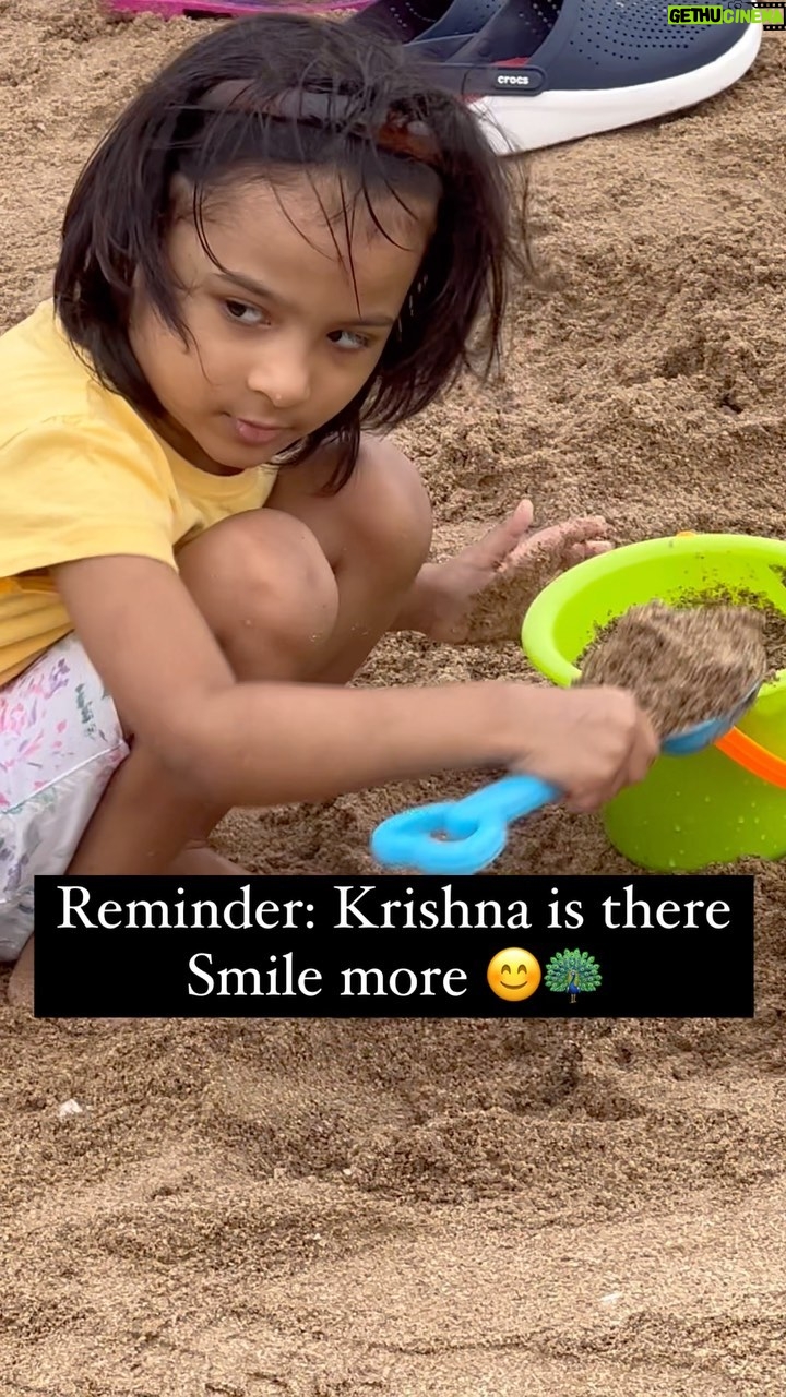 Anagha Bhosale Instagram - ☀️🦚wishing Brighter days for everyone ….✨ start chanting Hare Krishna mahamantra everyone ✨