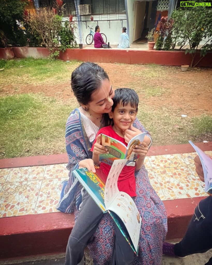 Anagha Bhosale Instagram - Prahlad Maharaj explains in SB 7.6.1: Prahlāda Mahārāja said: One who is sufficiently intelligent should use the human form of body from the very beginning of life — in other words, from the tender age of childhood — to practice the activities of devotional service, giving up all other engagements. The human body is most rarely achieved, and although temporary like other bodies, it is meaningful because in human life one can perform devotional service. Even a slight amount of sincere devotional service can give one complete perfection. . If you can make one child Krishna conscious, it is a great service. Krishna will be very pleased. So, so many children will come.” “If we are able to make a whole generation of our children into fine Krishna Conscious preachers, that will be the glory of our movement and the glory of your country as well. Pastimes of Krishna in the books helps children learn to read without absorbing the materialistic values presented in other reading books. These pastimes of the Lord are beautiful and purifying, whether in Prabhupada’s books or in a children’s book format. Parents should all be doing this nice devotional activity with their Vaikuntha children daily.