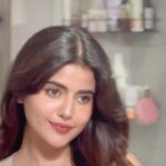 Anahita Bhooshan Instagram - Dyson Blowout 👩‍🦰 Products used- @olaplexindia olaplex no.6 @dyson_india Dyson Airwrap . . . #dyson #dysonairwrap #dysonblowout #hair #blowout #blowoutstyles #wavyhair #softcurls