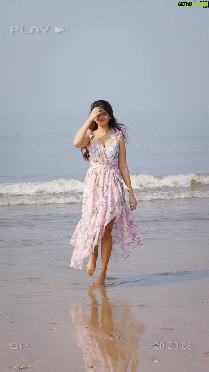 Anahita Bhooshan - 173.5K Likes - Just a happy girl at the Beach.
.
.
.
.
.
.
#reels #reelsinstagram #fyp #explore #beach #beachfit