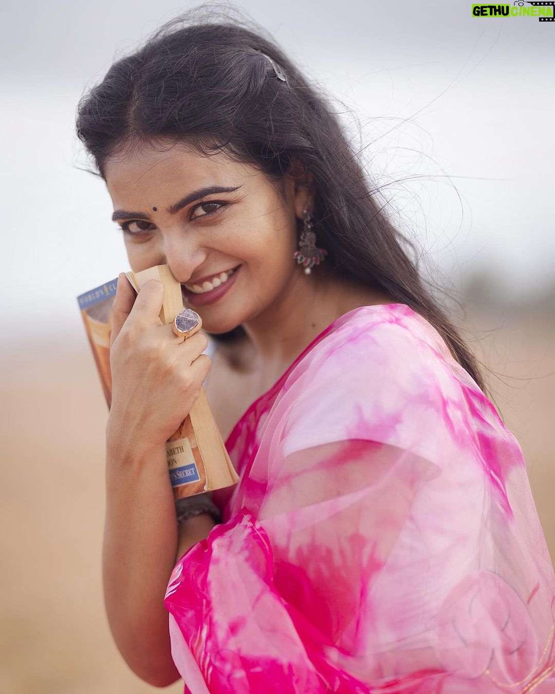Ananya Nagalla Instagram - Wanted to ask this question from so many years… What do you choose? By Peace i meant : choosing your own happiness By pride i meant : wanting people to respect you/ your loved ones should feel proud about you / people should remember you for generations