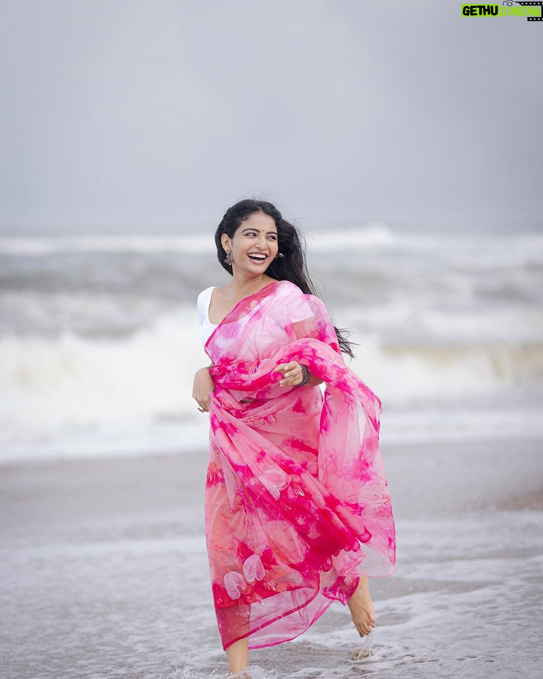 Ananya Nagalla Instagram - Wanted to ask this question from so many years… What do you choose? By Peace i meant : choosing your own happiness By pride i meant : wanting people to respect you/ your loved ones should feel proud about you / people should remember you for generations