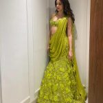 Ananya Panday Instagram - Always happy to celebrate love and light (and some lewks 😅) ❤️❤️❤️❤️❤️