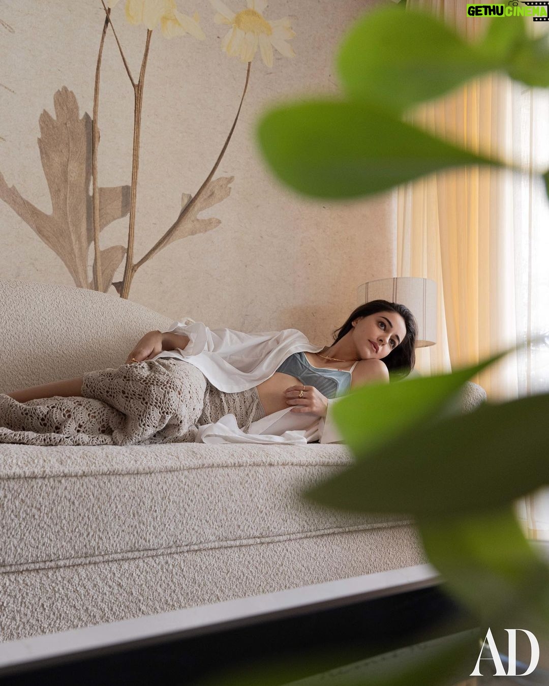 Ananya Panday Instagram - “I wanted people to walk in and be like, we imagined your house to be exactly like this; an extension of my personality,” Ananya Panday (@ananyapanday) says. If the big pink door at the entrance doesn’t give it away, Panday’s home is undeniably “girly” in an effortless way, and reminds one of recent trends that brazenly reclaim elements associated with girlhood – powder pinks, florals, ribbons, big bows – as statement design features. The pink continues through the main corridor and makes further appearances as accent walls in the walk-in closet, which she acknowledges is possibly “every little girl’s dream,” as well as the bedroom. A small but well-equipped kitchen with baby blue shelves and white countertops, also features along the corridor. Gauri Khan’s (@gaurikhan) design captures not just the nuances of a first home of a young woman (who is also a close friend of her own daughter, Suhana Khan) but also shows her expert understanding of doing the most with a typical modest-sized Mumbai apartment. Read more at the link in bio Photos: Ishaan Nair (@ishaannair7) Words: Sridevi Nambiar (@sdnambiar) Production: Harshita Nayyar (@harshitanayyar_) Stylist: Priyanka Kapadia (@priyankarkapadia) Assistant stylist: Naheed Driver (@naheedee) Hair: Ayesha Devitre Dhillon (@ayeshadevitre) Makeup Artist: Stacy Gomes (@stacygomes) Makeup Assistant: Remty Garg (@remtygarg_makeupartistry) Artist PR: Hype PR (@hypenq_pr) Image 1 : On Ananya: Blazer, shorts, Gucci (@gucci) Jewels, Cartier (@cartier) Image 4: On Ananya: Shirt, Ura (@wear.ura). Bralette, Bhaane (@bhaane). Trousers, Naushad Ali (@_naushadali_). Jewels, Cartier (@cartier) Image 6: On Ananya: Knit Shirt, Lovebirds (@lovebirds.studio). Jewels, Cartier (@cartier)