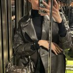 Ananya Panday Instagram - Paris for a quick minute 🤟🏼