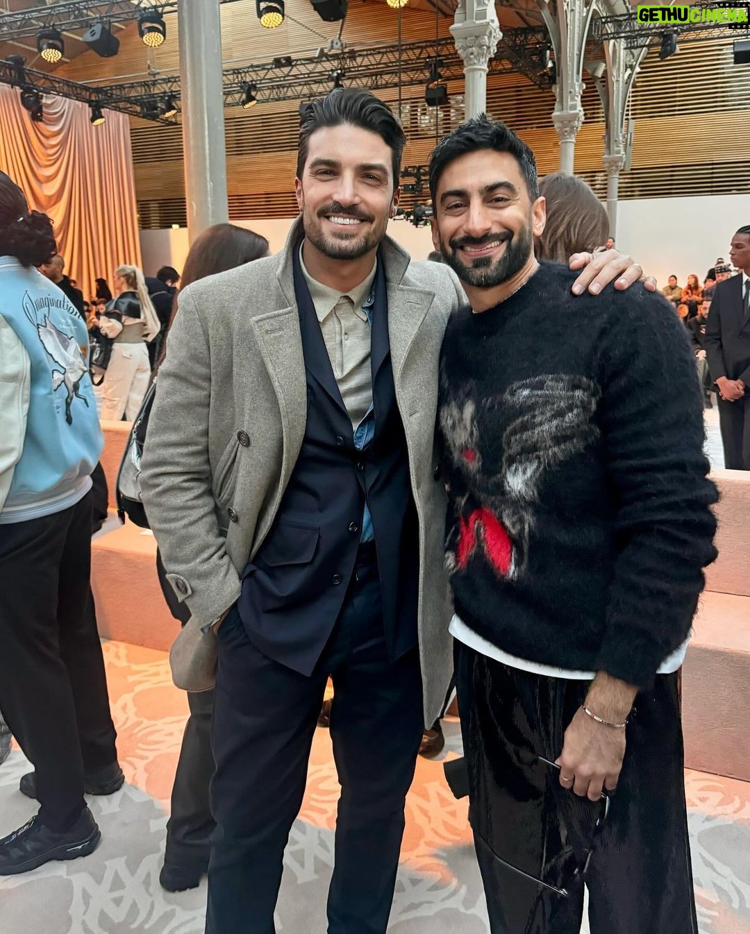 Anas Bukhash Instagram - w/ @amiri in paris 😎🇫🇷 مع أميري في باريس Paris, France