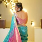 Anasuya Bharadwaj Instagram - Hi 👧🏻🩷 Blouse design and Styling @rishi_chowdary Blouse @ithiofficial Saree @aakruti_shoppingmall Accessories @bcos_its_silver MUA @makeupbysiva HSA @telusivakrishna VC @delight_photography_official Celebrity management @kalyansunkara @umediaentartainments