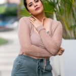 Anasuya Bharadwaj Instagram – My life got better when I started shedding weight.. weight of other people’s opinions.. 😌😊

#BeYourOwnAuthenticSelf ✨💯