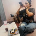 Anasuya Bharadwaj Instagram - Yeah the struggle is real 😮‍💨😵‍💫😂 #HappySundayMyInstants 😘