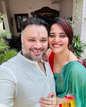 Anasuya Bharadwaj Instagram - అందరికీ మకర సంక్రాంతి శుభాకాంక్షలు 🌾❤️🍚🪁
सभीको मकर संक्रांति कि शुभकामनाएँ 🌾❤️🍛🪁
Happy Sankranthi everyone 🌾❤️🍲🪁