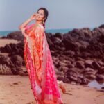 Anasuya Bharadwaj Instagram - Sky above, sand below,sea behind, peace within 🌊🧡🩷 Look,Blouse design & Styled by @rishi_chowdary Blouse @ithiofficial MUA @makeupbysiva HSA @telusivakrishna Accessories @shopriyaaofficial VC @mark_my_click Celebrity Management by @kalyansunkara @umediaentartainments Asst by @karthik12340