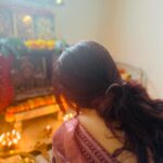 Anasuya Bharadwaj Instagram - దీపావళి శుభాకాంక్షలు 🪔✨🙏🏻 दीवाली कि शुभकामनाएँ 🪔✨🙏🏻 Happy Diwali 🪔✨🙏🏻 From Ours to yours 🙏🏻❤️ #Diwali2023 🪔✨