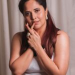 Anasuya Bharadwaj Instagram - Making yourself happy again is the biggest comeback 😇 MUA @makeupbysiva HSA @telusivakrishna Accessories @gap PC Team @valmikiramuphotography Celebrity Management by @kalyansunkara @umediaentartainments Asst by @karthik12340