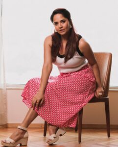 Anasuya Bharadwaj Instagram - Making yourself happy again is the biggest comeback 😇 MUA @makeupbysiva HSA @telusivakrishna Accessories @gap PC Team @valmikiramuphotography Celebrity Management by @kalyansunkara @umediaentartainments Asst by @karthik12340